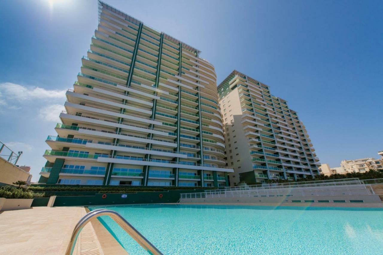 Apartment In Fort Cambridge With Pool Sliema Kültér fotó