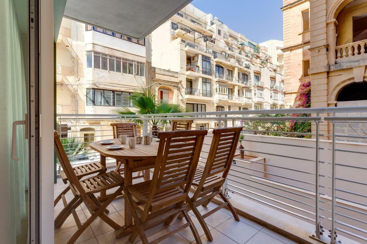 Apartment In Fort Cambridge With Pool Sliema Kültér fotó